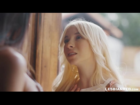 ❤️ La noia torna a casa uns mesos després i s'acaba menjant el cony de la seva madrastra ❌ Porno al ca.hdporn24.ru